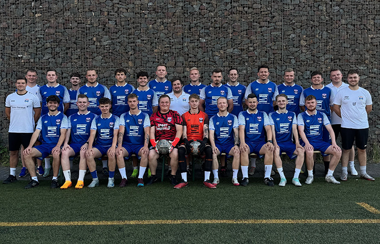 Trikots für den heimischen Fussballverein